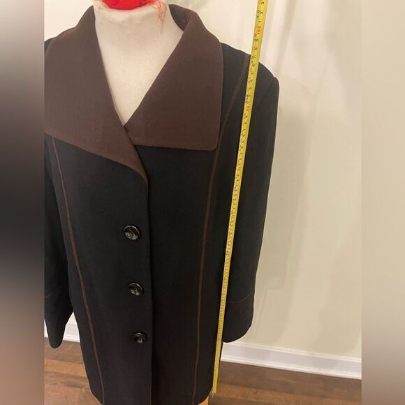 VINTAGE coat 🇨🇦 Made in Canada 🇨🇦 woman’s jacket 🇨🇦 woman’s coat - Picture 12 of 14